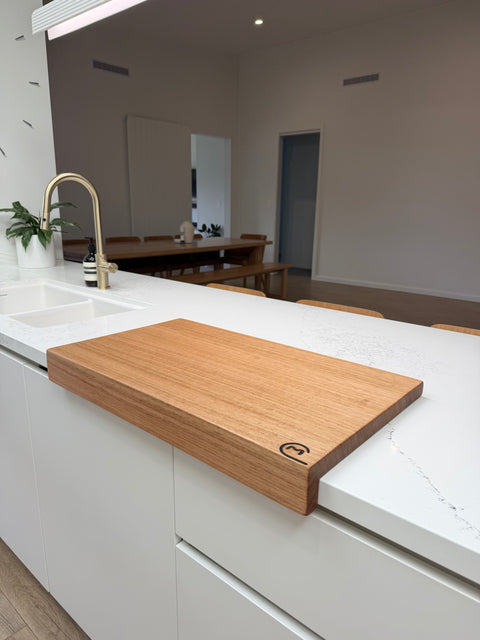 Tas Oak Bench Top Chopping Board